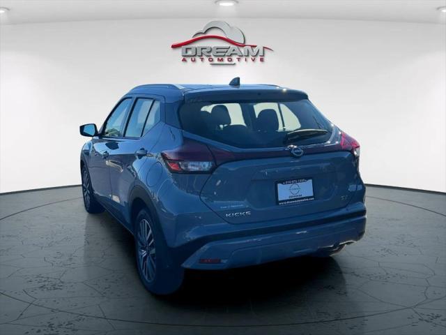 2024 nissan kicks sv