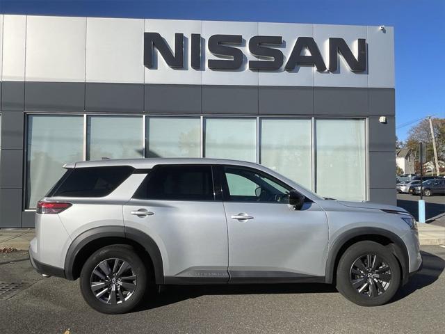 2023 nissan pathfinder s 4wd