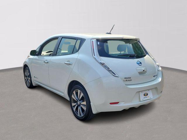 2015 nissan leaf sv