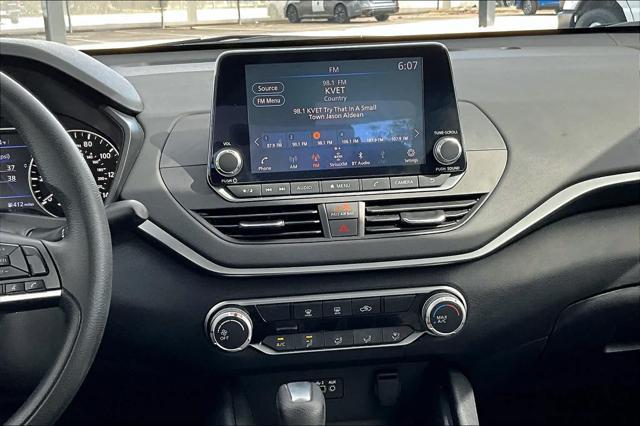 2022 nissan altima 2.5 sv