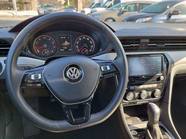 2021 volkswagen passat 2.0t se