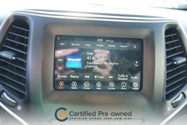 2021 jeep cherokee latitude lux
