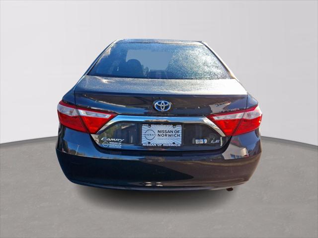 2017 toyota camry hybrid le