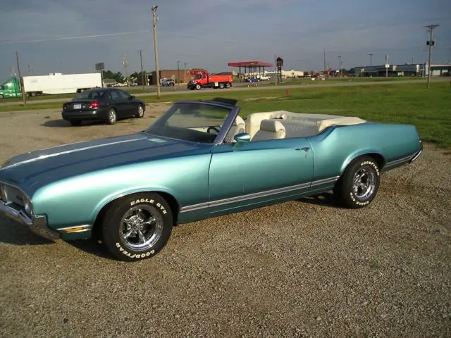 1970 olds cutlass convertible