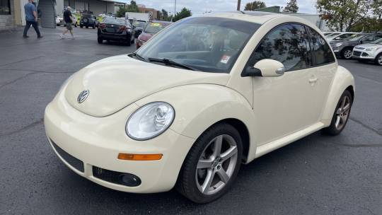 2010 Volkswagen New beetle