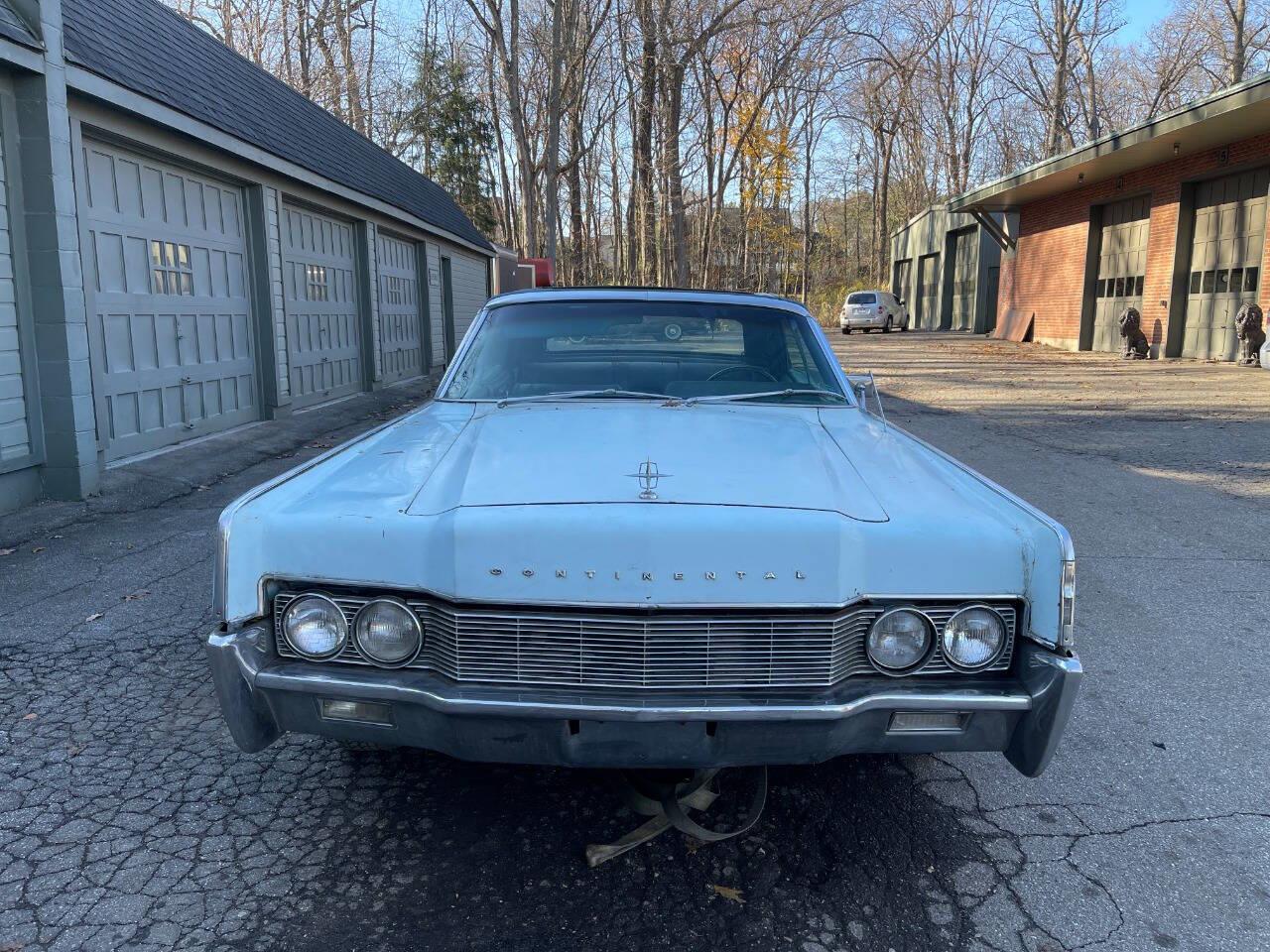 1967 lincoln continental