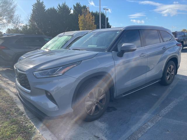 2023 toyota highlander hybrid xle