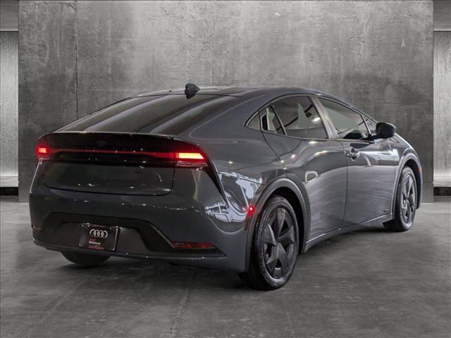 2023 toyota prius le