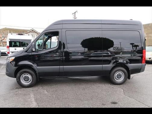 2024 mercedes-benz sprinter 2500