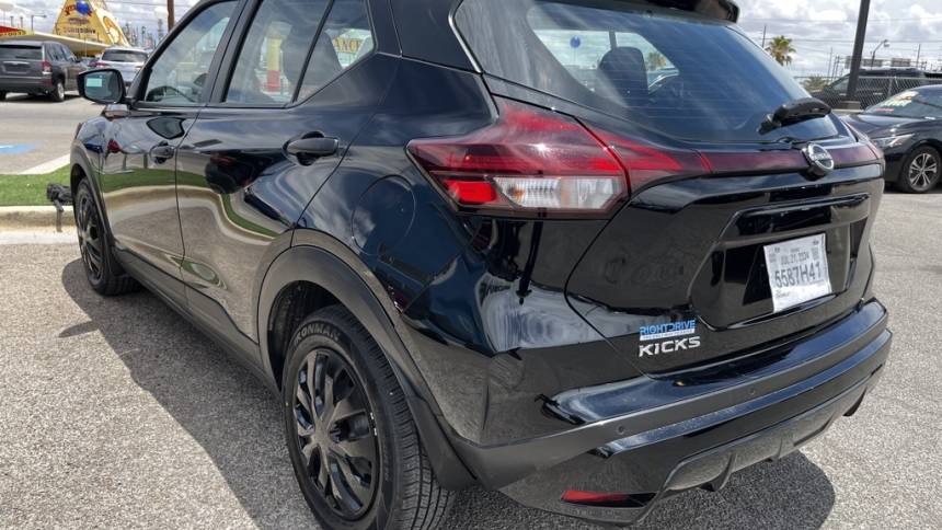 2023 nissan kicks s