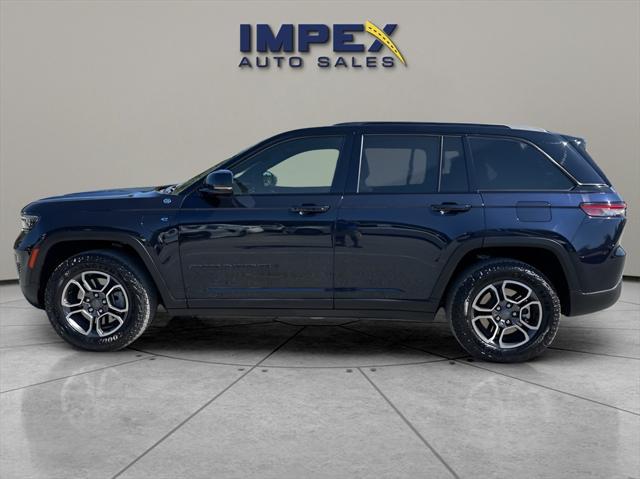 2023 jeep grand cherokee 4xe trailhawk