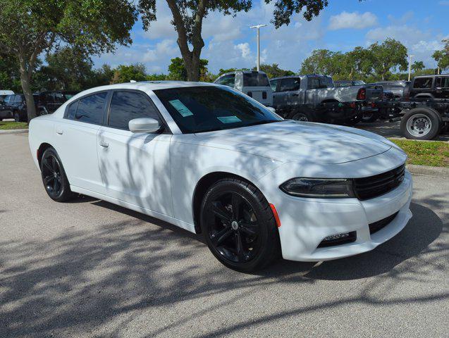 2018 dodge charger sxt plus