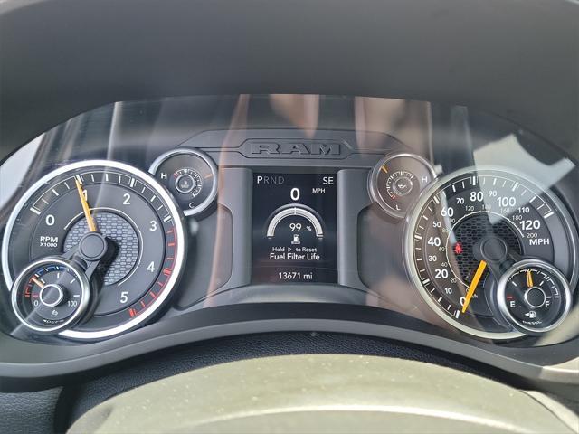 2022 ram 3500 tradesman crew cab 4x4 6'4' box