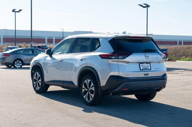 2022 nissan rogue sv