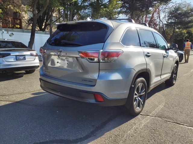 2016 toyota highlander xle