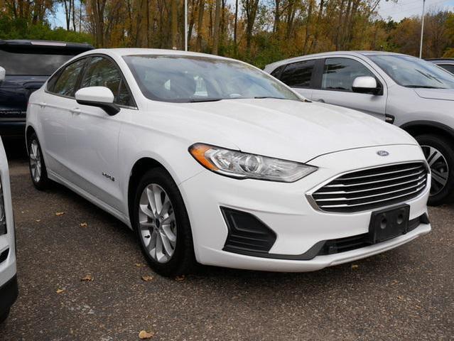 2019 ford fusion hybrid se