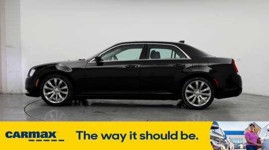 2018 Chrysler 300