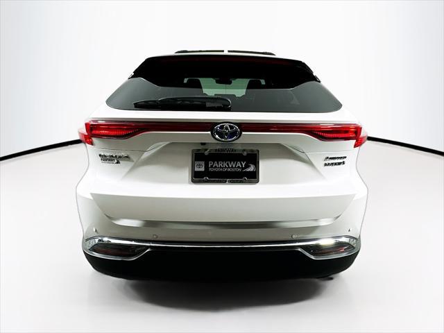 2021 toyota venza xle