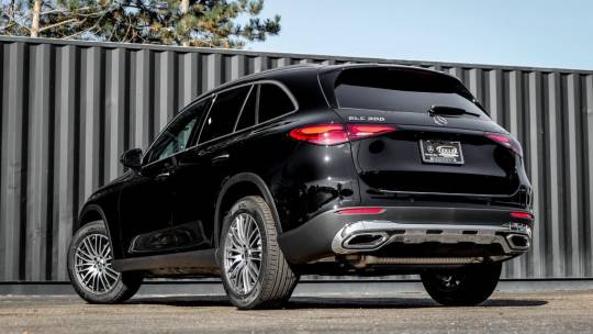 2025 Mercedes-Benz GLC