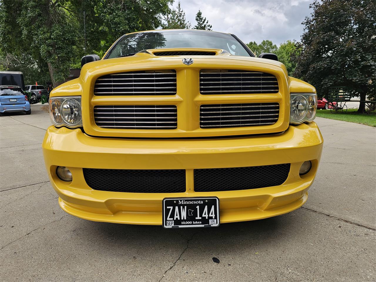 2005 dodge srt 10