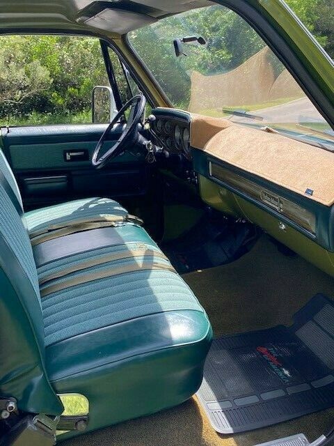 1974 chevy c 10 custom deluxe