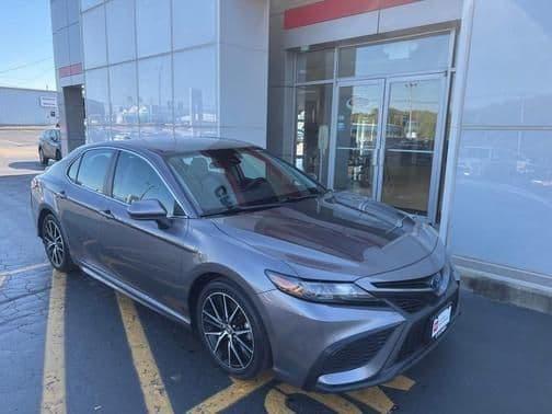2021 toyota camry hybrid in saint paul, minnesota