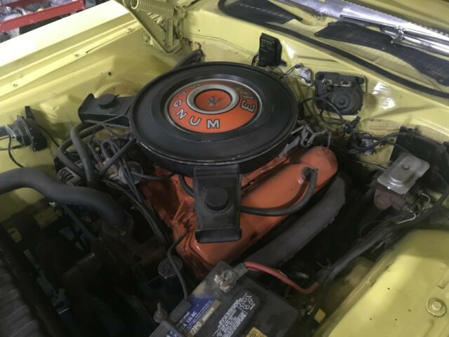 rt 383 v8, automatic power steering, disc brakes, dog dish hupcaps