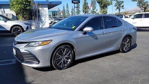 2023 toyota camry hybrid