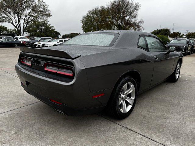 2018 dodge challenger sxt