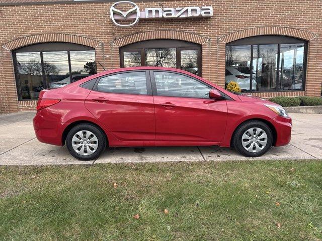 2017 hyundai accent se
