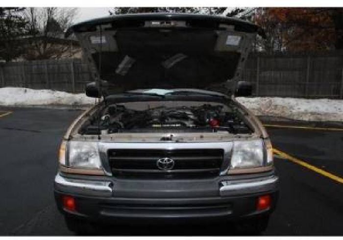 2000 toyota tacoma in toledo, oh