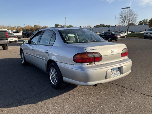 2004 chevrolet classic base