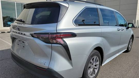 2023 Toyota Sienna