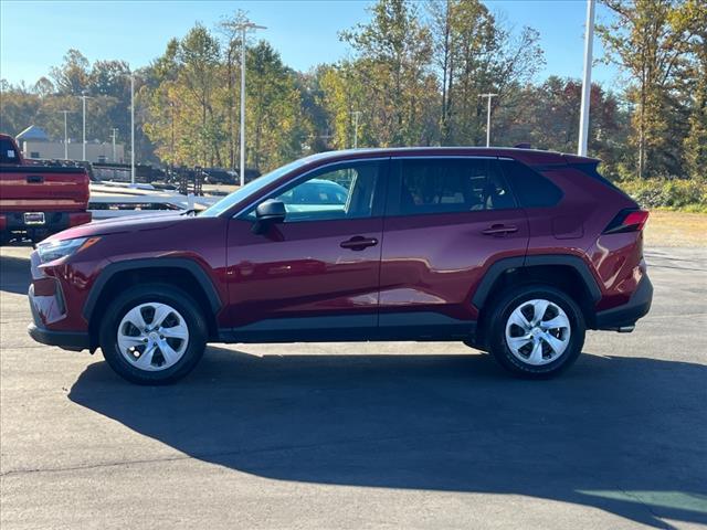 2023 toyota rav4 le