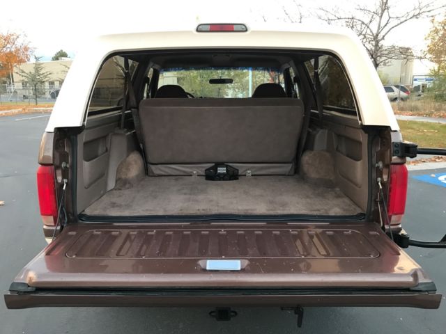 1992 ford bronco eddie bauer 4 wheel drive 5.8 liter v8 f-150 f-250 4x4 suv
