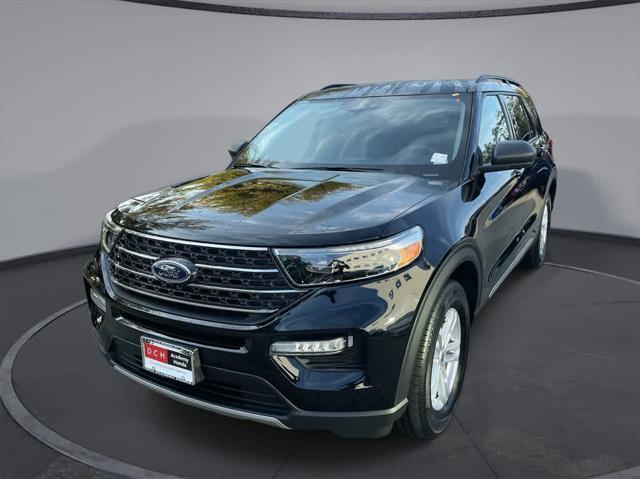 2023 ford explorer xlt