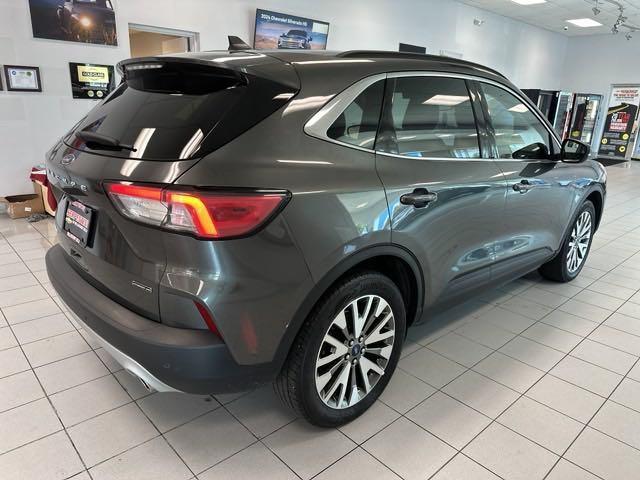 2020 ford escape titanium
