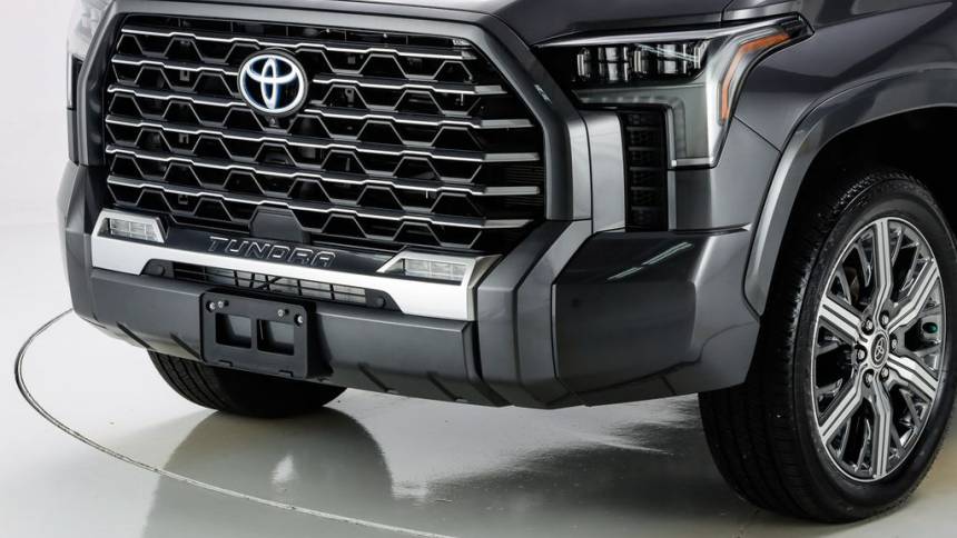 2022 toyota tundra capstone hv