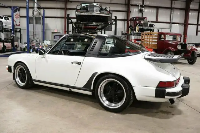 1984 porsche 911 106476 miles grand prix white hardtop 6cyl 3.2l 5-speed manual