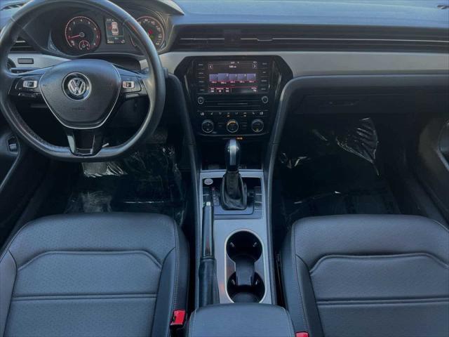 2022 volkswagen passat 2.0t se