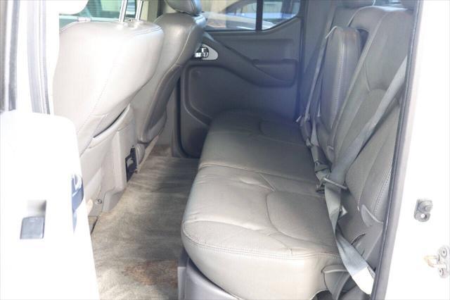 2012 nissan frontier sl