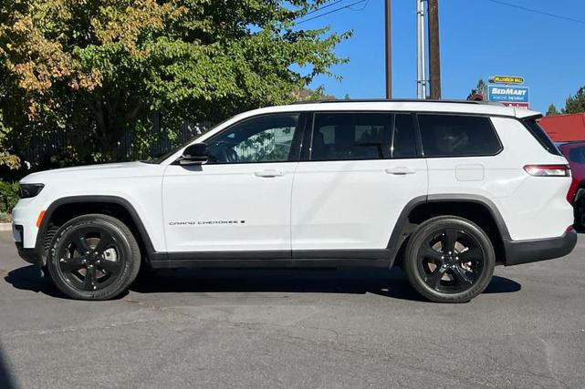 2022 jeep grand cherokee l laredo
