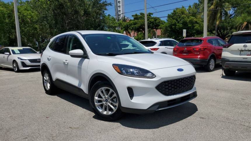 2021 ford escape hybrid se