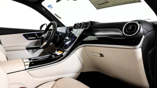2025 Mercedes-Benz GLC