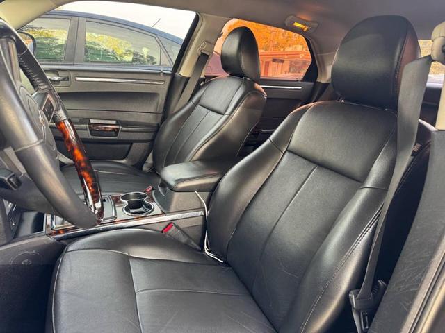2009 chrysler 300 limited