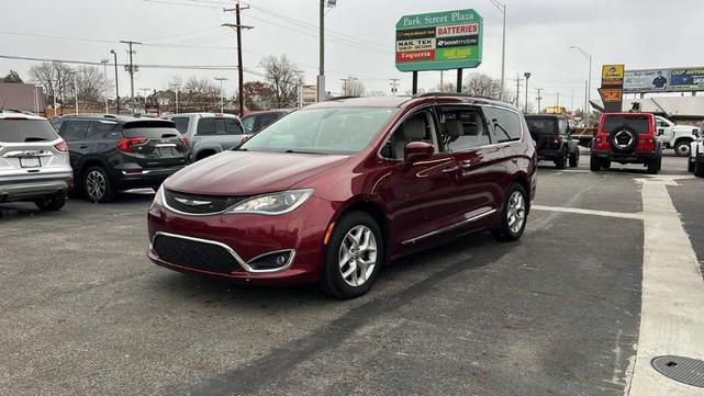 2017 chrysler pacifica touring-l