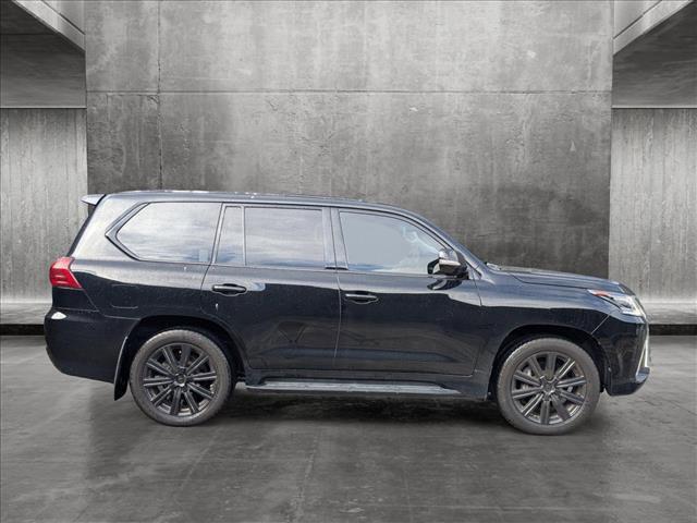2019 lexus lx 570 base