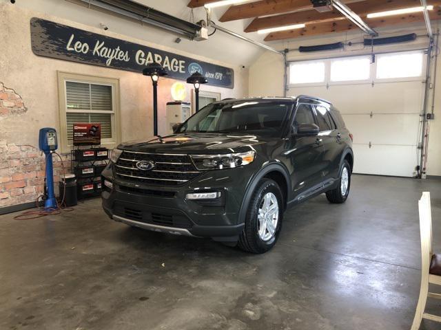 2023 ford explorer xlt