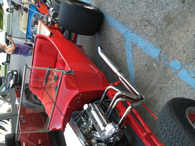 ford t-bucket fresh paint and new interior