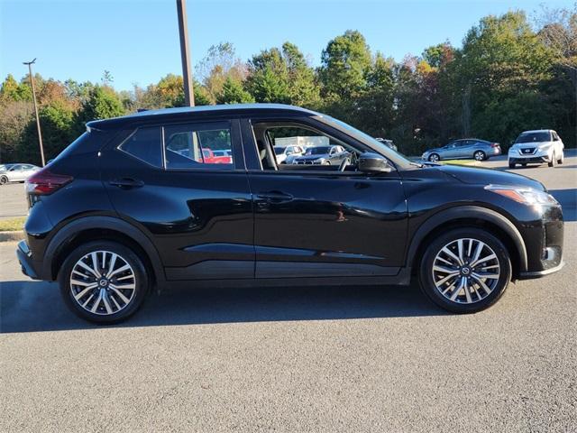2021 nissan kicks sv